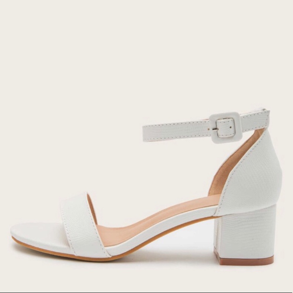 WHITE HEELS